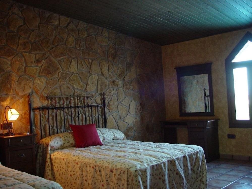 Hotel Vinedos Y Bodegas El Castillo Villarrobledo Exteriör bild