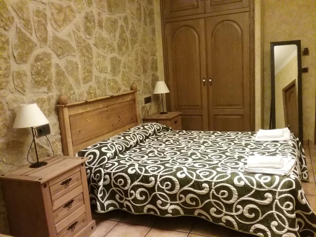 Hotel Vinedos Y Bodegas El Castillo Villarrobledo Rum bild